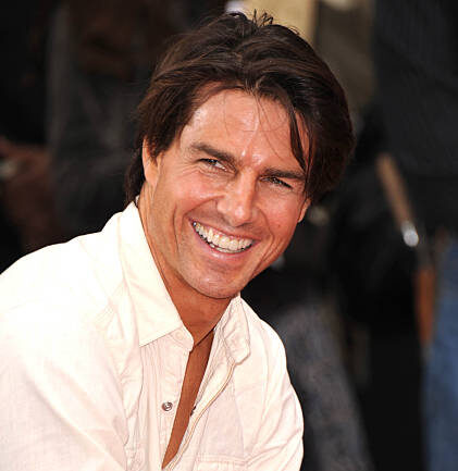 tom-cruise-smiling-showing-perfect-teeth.jpg